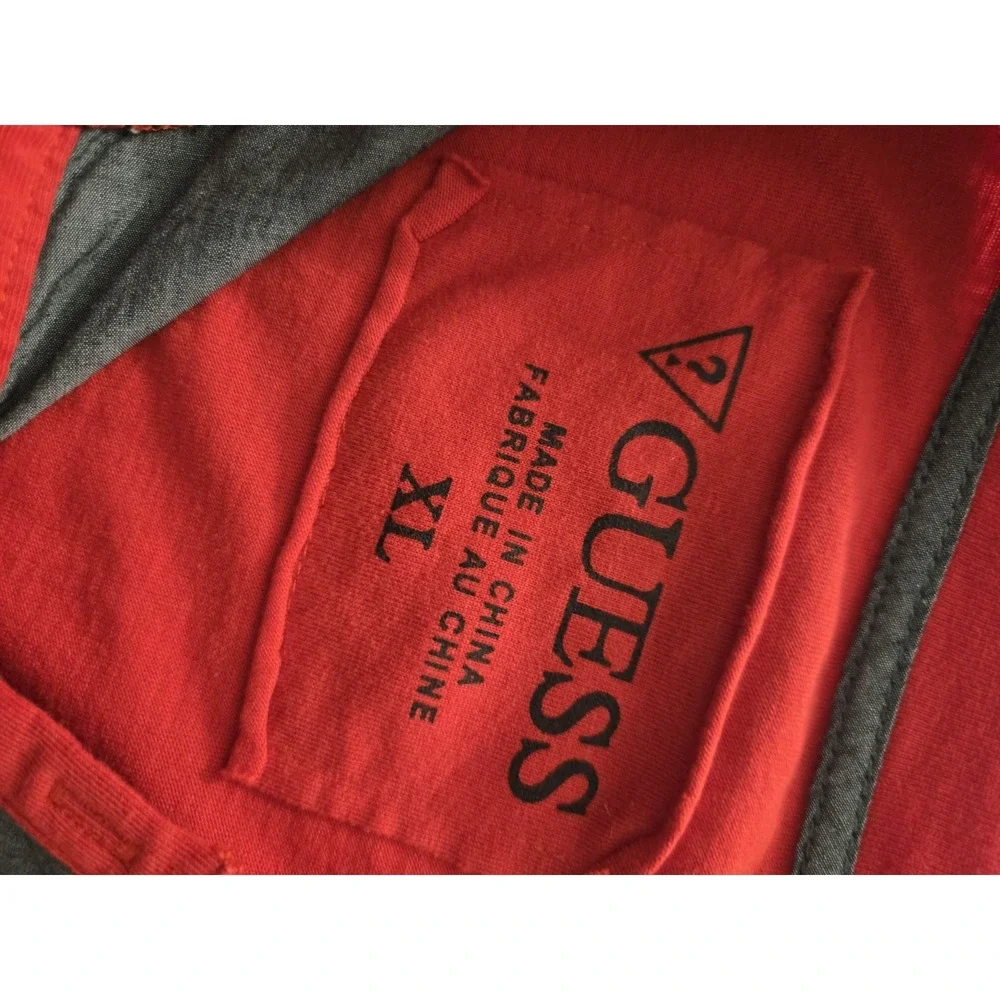 GUESS Mens Shirt XL Red Gray Short Sleeve Henley Pocket Casual Tee - Picture 3 of 3